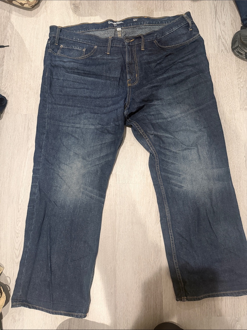 Men’s Relaxed Fit Dark Blue Jeans